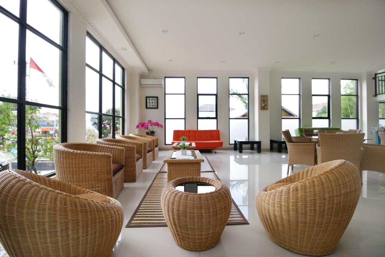 Airy Syariah Mistar Cokrokusumo 29A Banjarbaru Esterno foto